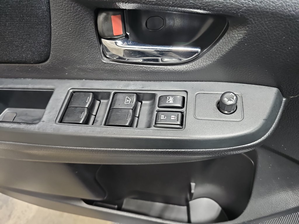 Used 2014 Subaru Crosstrek 2.0i Premium AWD/4WD image 27
