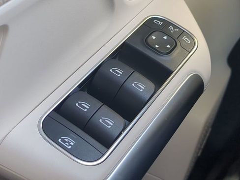 Used 2025 Mercedes-Benz GLA 250 image 22