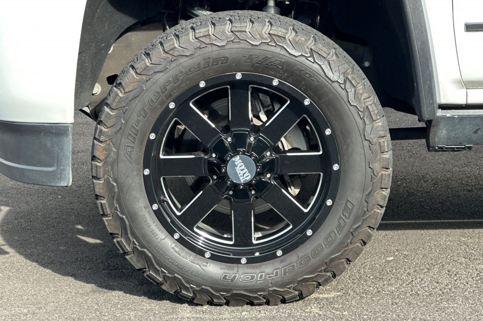 Used 2016 GMC Sierra 2500 Denali w/ Duramax Plus Package AWD/4WD image 41