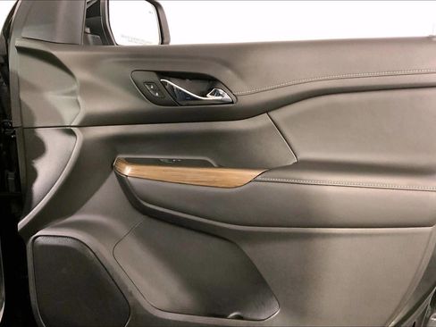 Used 2023 GMC Acadia SLE w/ Driver Convenience Package image 26