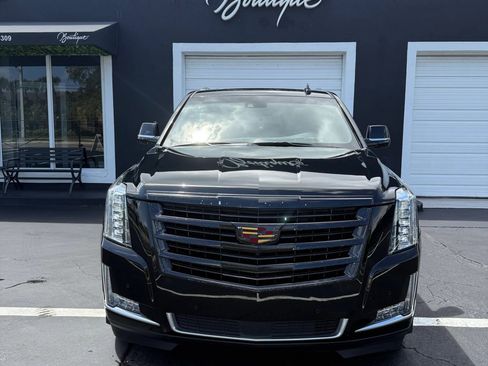 Used 2018 Cadillac Escalade ESV Platinum image 8