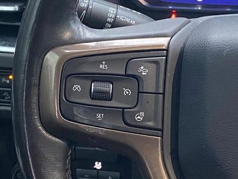 Used 2022 Chevrolet Suburban High Country image 7