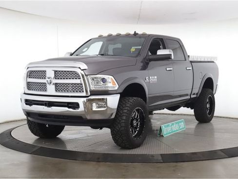 Used 2014 RAM 2500 Laramie w/ Convenience Group AWD/4WD image 11
