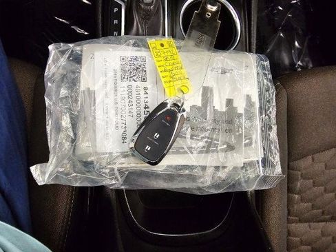 Used 2019 Chevrolet Equinox LT FWD image 22