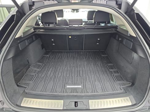 Used 2025 Land Rover Range Rover Velar Dynamic SE image 12