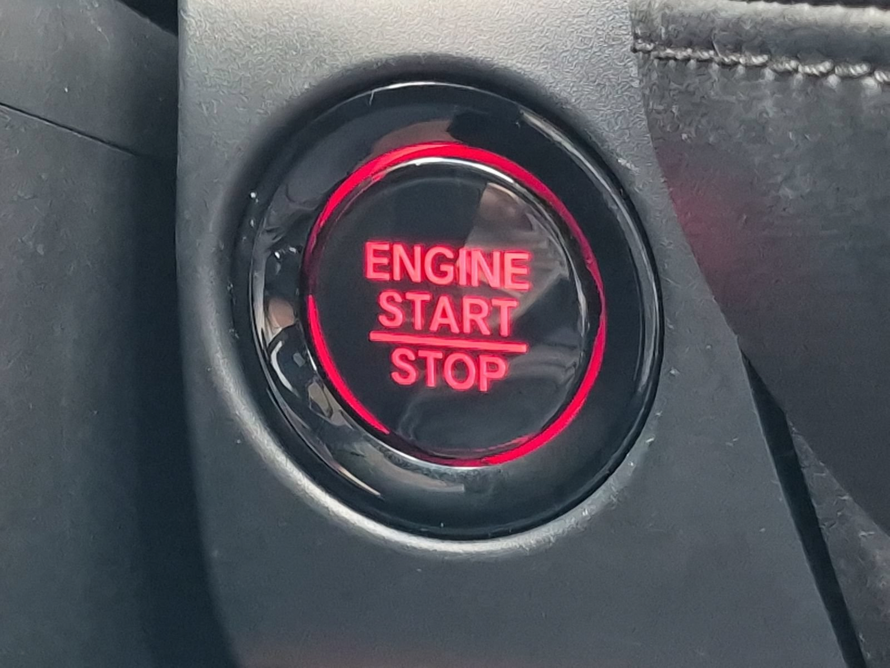 Certified 2025 Honda HR-V LX image 31