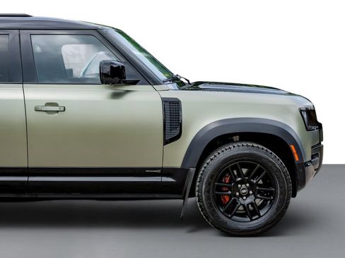 Used 2023 Land Rover Defender 110 X AWD/4WD image 7