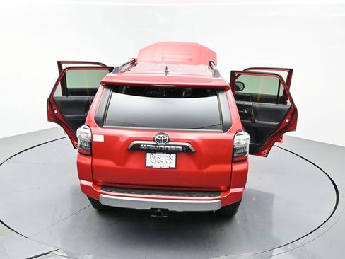 Used 2023 Toyota 4Runner TRD Off-Road Premium AWD/4WD image 27