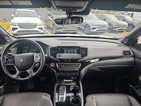 Used 2021 Honda Pilot Black Edition image 33