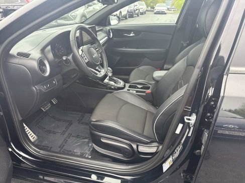 Used 2023 Kia Forte GT-Line w/ GT-Line Premium Package FWD image 18