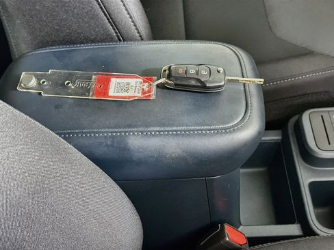 Used 2024 Ford Maverick XL FWD image 32