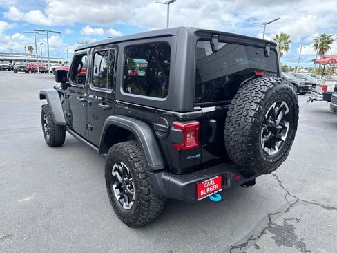 Certified 2025 Jeep Wrangler Unlimited Rubicon 4xe w/ Convenience Group AWD/4WD image 5