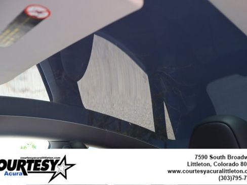 Used 2024 Tesla Model Y Long Range AWD/4WD image 18