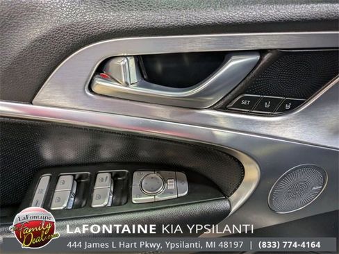 Used 2019 Genesis G70 2.0T Advanced w/ Elite Package image 15