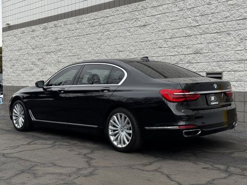 Used 2019 BMW 740i w/ Cold Weather Package RWD image 14
