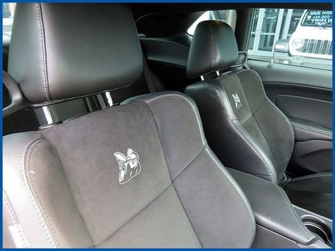 Used 2019 Dodge Challenger R/T Scat Pack RWD image 9
