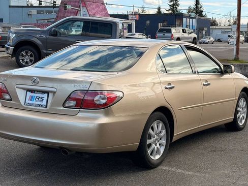 Used 2002 Lexus ES 330 w/ Premium Pkg FWD image 5