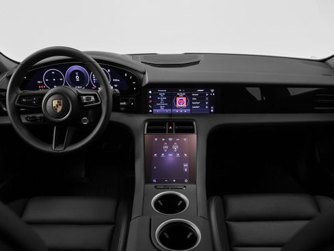 New 2025 Porsche Taycan image 28