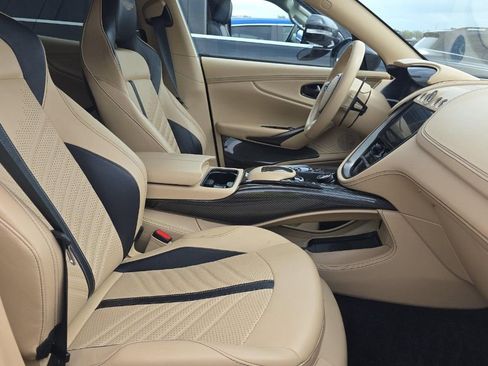 Used 2023 Aston Martin DBX 707 image 6
