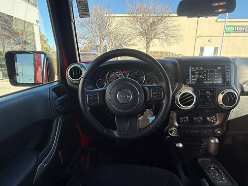 Used 2015 Jeep Wrangler Unlimited Sahara w/ Max Tow Package image 21