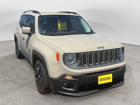 Used 2015 Jeep Renegade Latitude FWD image 7
