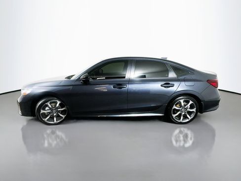 Certified 2025 Honda Civic Sport Touring image 4