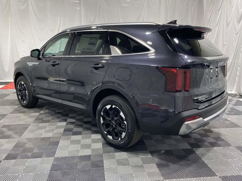 New 2026 Kia Sorento S AWD/4WD image 2