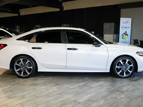 Used 2026 Honda Civic Sport Touring image 4