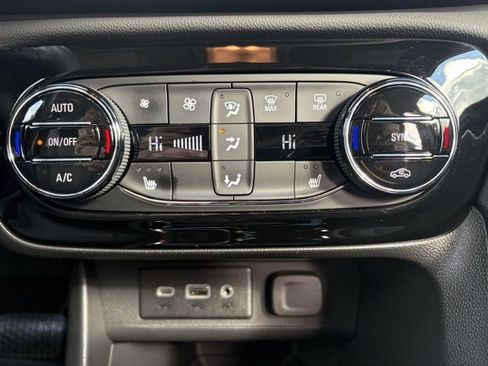 Certified 2023 Buick Encore GX Select w/ Sport Touring Package image 27