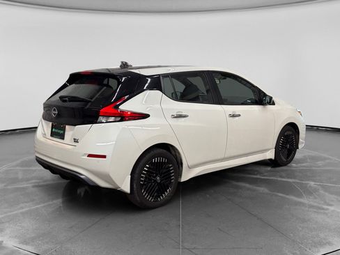 Used 2023 Nissan Leaf SV Plus FWD image 3