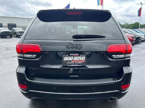 Certified 2022 Jeep Grand Cherokee Laredo X AWD/4WD image 6