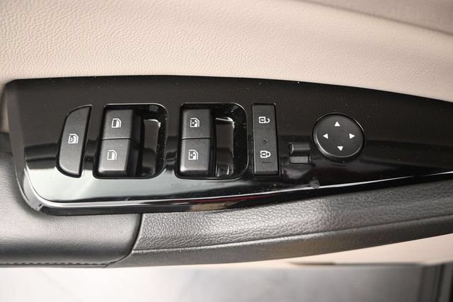 Used 2024 Kia Sportage EX FWD image 11