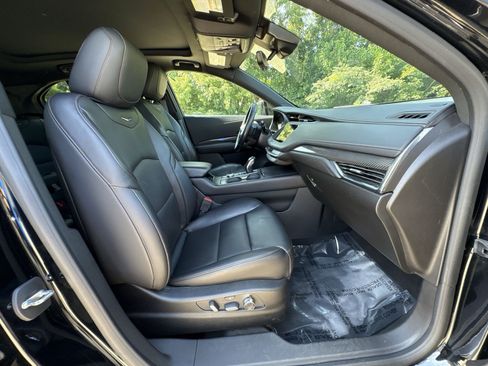 Used 2019 Cadillac XT4 Sport AWD/4WD image 39