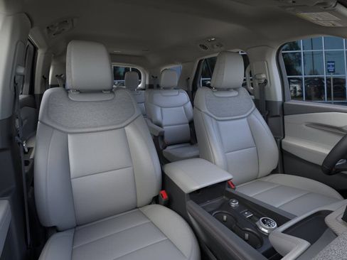 New 2026 Ford Explorer Active w/ Active Comfort Package RWD image 10