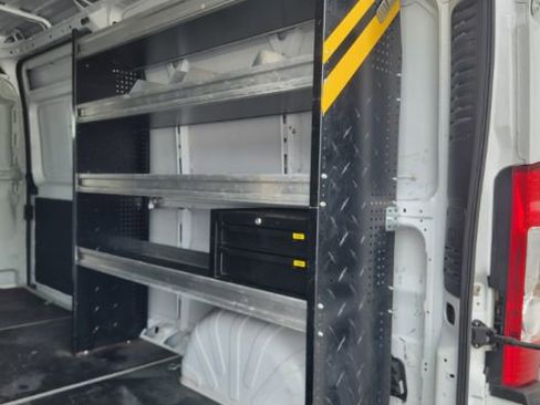 Used 2024 RAM ProMaster 2500 FWD image 5