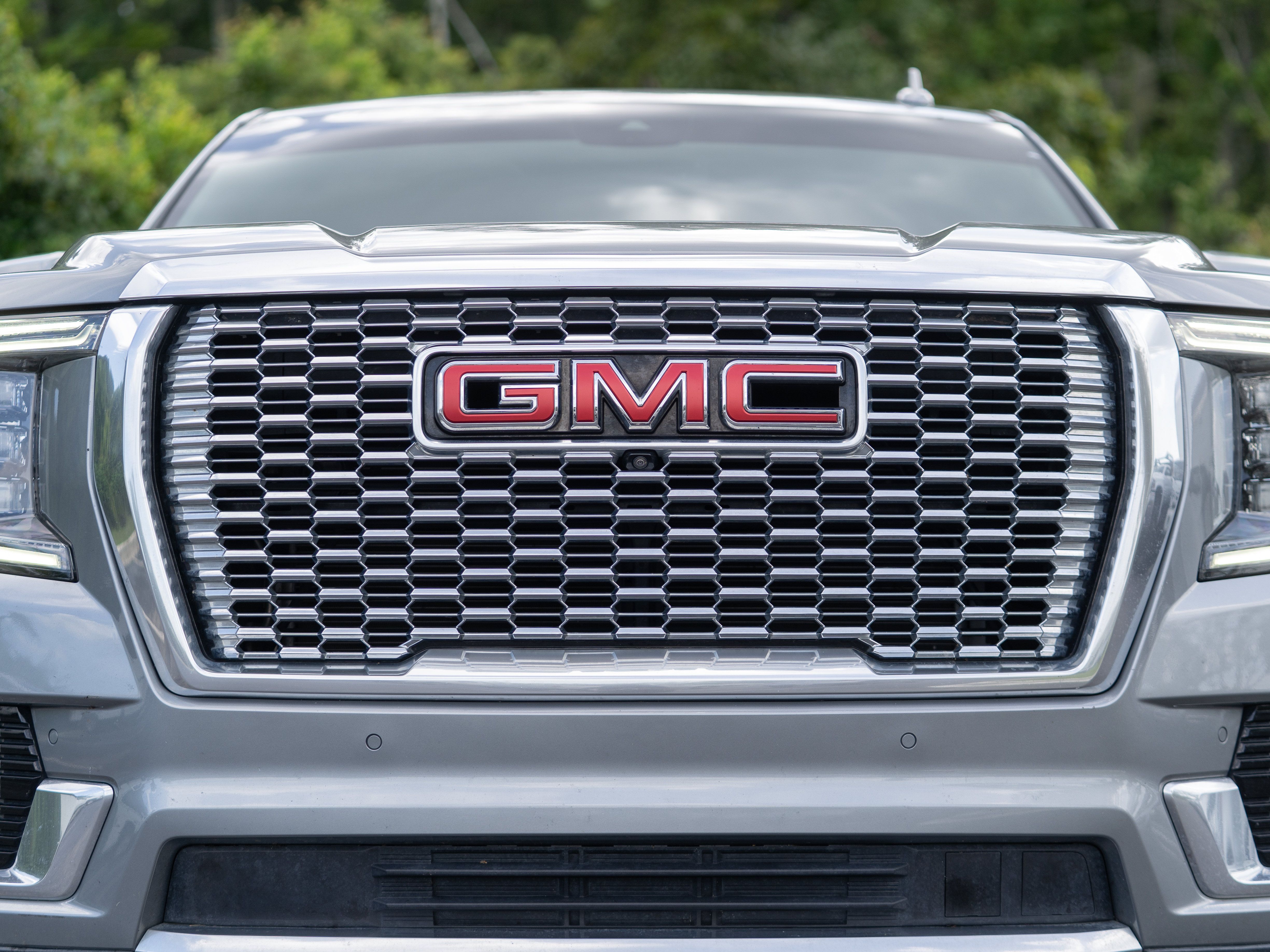 Used 2023 GMC Yukon XL Denali RWD image 37