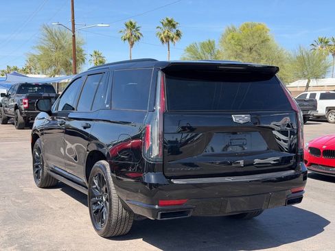 Used 2023 Cadillac Escalade Sport Platinum w/ LPO, ONYX Package AWD/4WD image 7