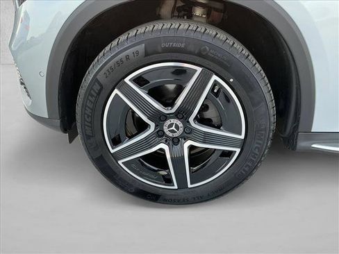 Certified 2026 Mercedes-Benz GLC 300 4MATIC image 9