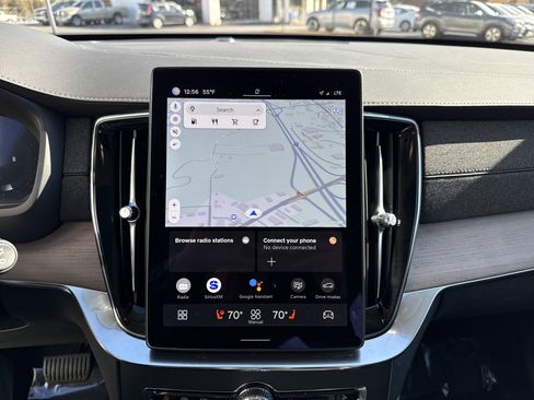 Used 2025 Volvo XC90 B6 Plus image 24