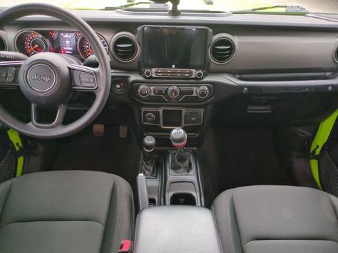 Used 2021 Jeep Wrangler Unlimited Sport AWD/4WD image 15