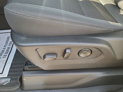 Used 2022 Chevrolet Silverado 1500 RST image 12