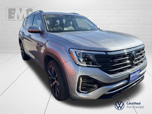 Certified 2024 Volkswagen Atlas SEL Premium R-Line image 3