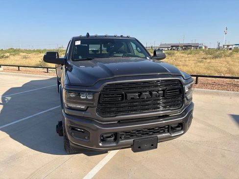 Used 2022 RAM 3500 Limited AWD/4WD image 23