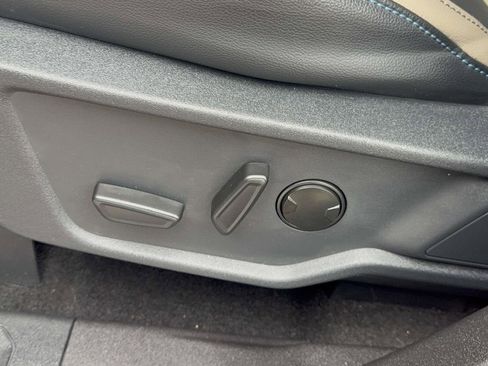 Used 2024 Ford Bronco Wildtrak image 19