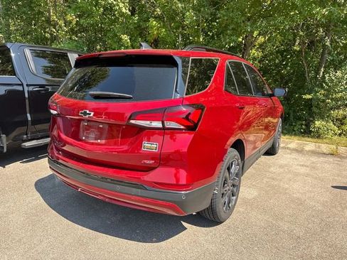 Used 2024 Chevrolet Equinox RS FWD image 11