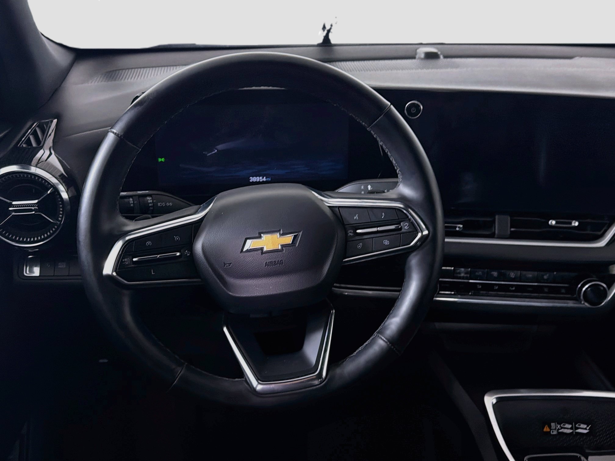 Used 2025 Chevrolet Equinox LT w/ Convenience Package II FWD image 17