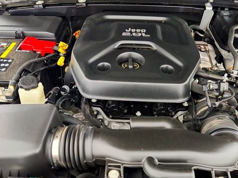 Used 2023 Jeep Wrangler Sahara image 28