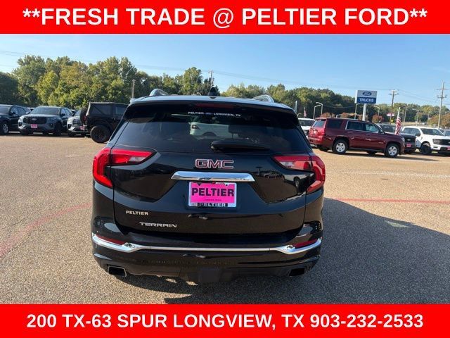 Used 2020 GMC Terrain Denali w/ Denali Premium Package FWD image 10