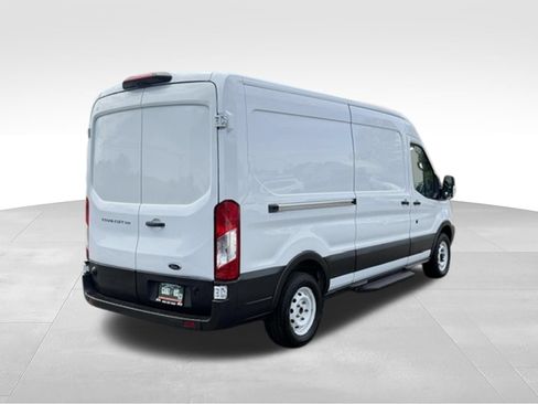 Used 2018 Ford Transit 150 148 Medium Roof RWD image 5