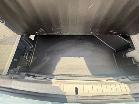Used 2015 Toyota Prius Two FWD image 18